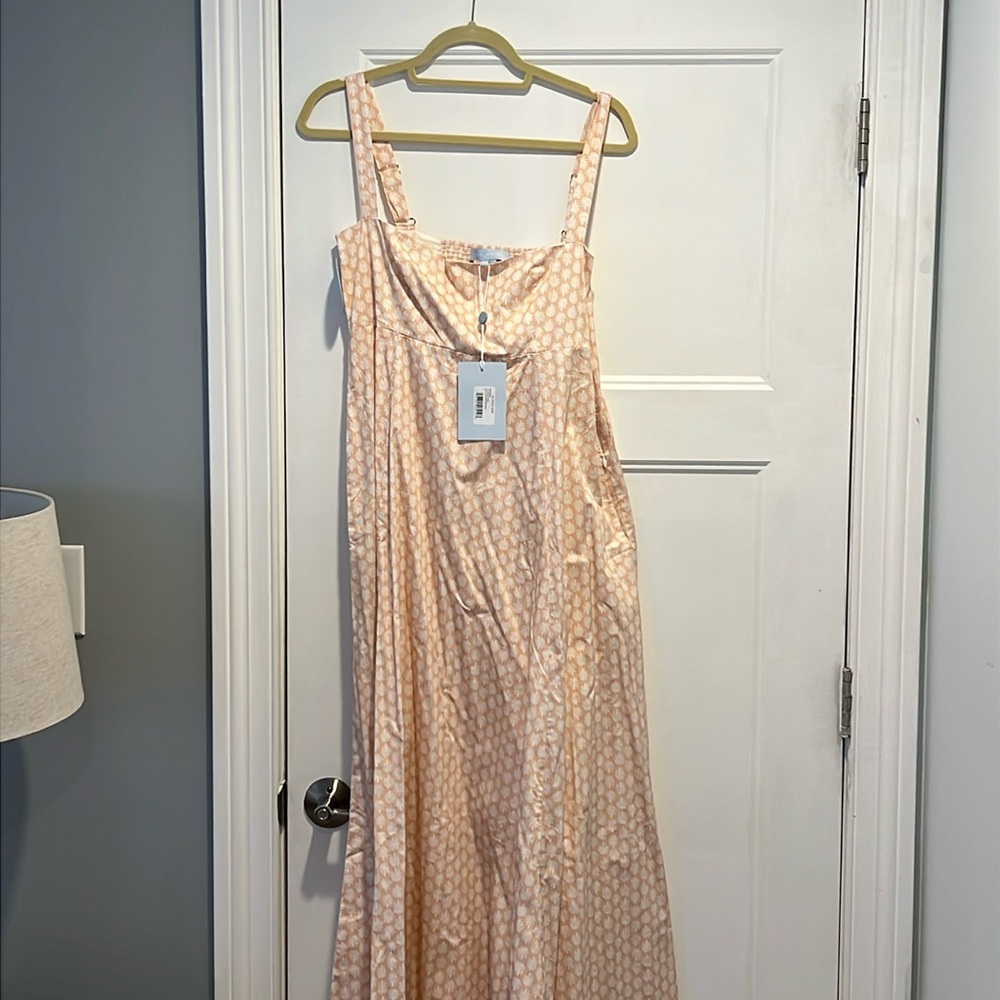 The Rowena Dress in pale coral baroque shell, size M, new with tags!